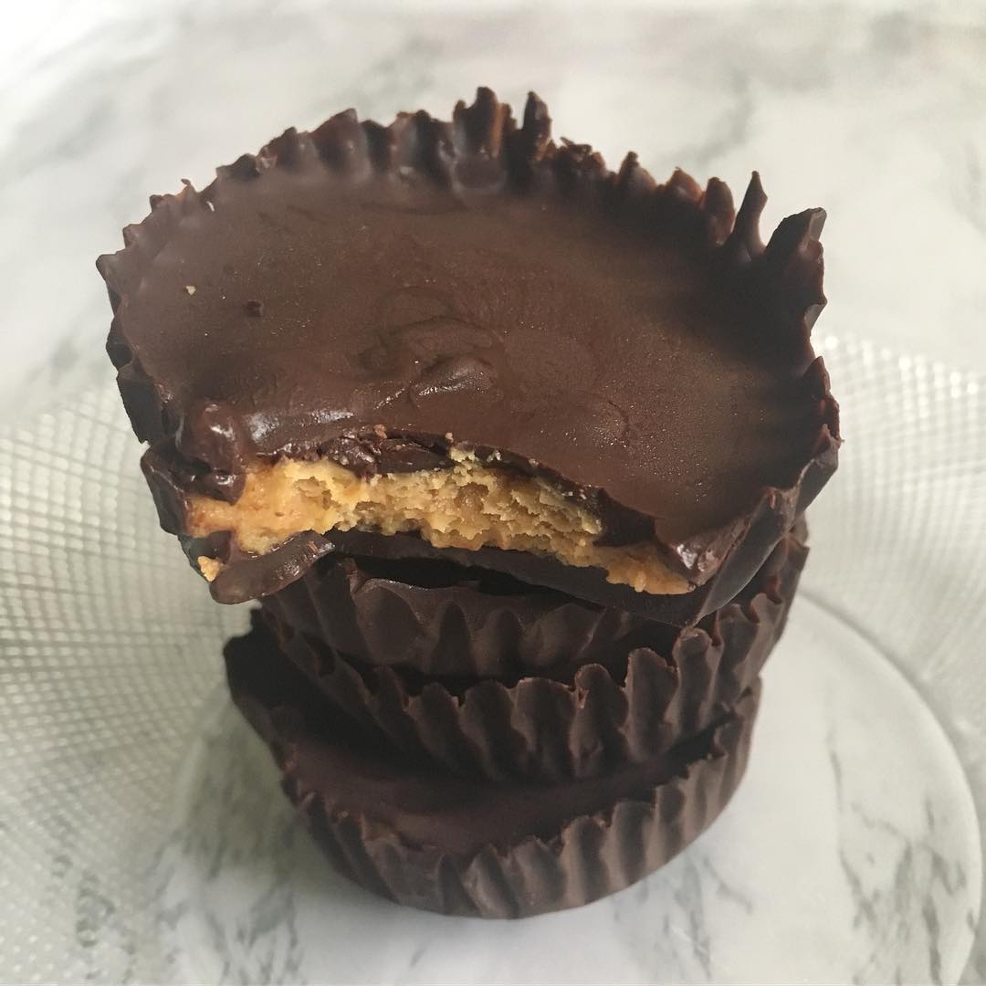 dark chocolate reese's peanut butter cup chocolatey thyroid dessert dark chocolate reese's peanut butter cup chocolatey thyroid dessert