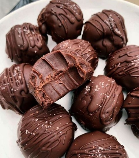 no bake paleo dark chocolate sea salt truffle healthy thyroid dessert no bake paleo dark chocolate sea salt truffle healthy thyroid dessert